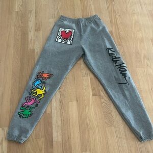 Pacsun, Designed sweatpants